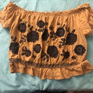 American eagle crop top